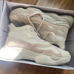 Prettlittlething Nude Trainers